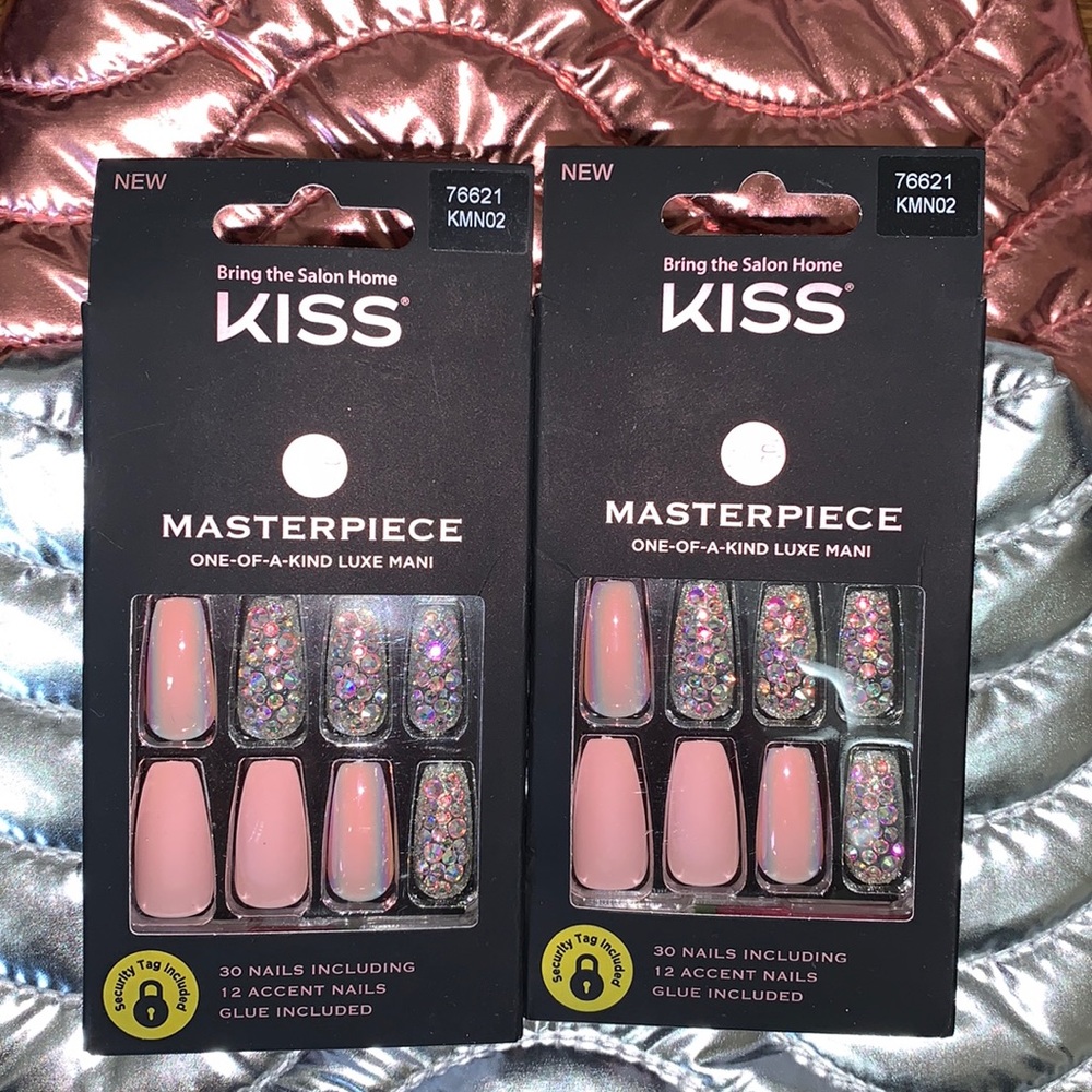 HTF Rare Kiss Masterpiece Nails Sparkle Long 1 set